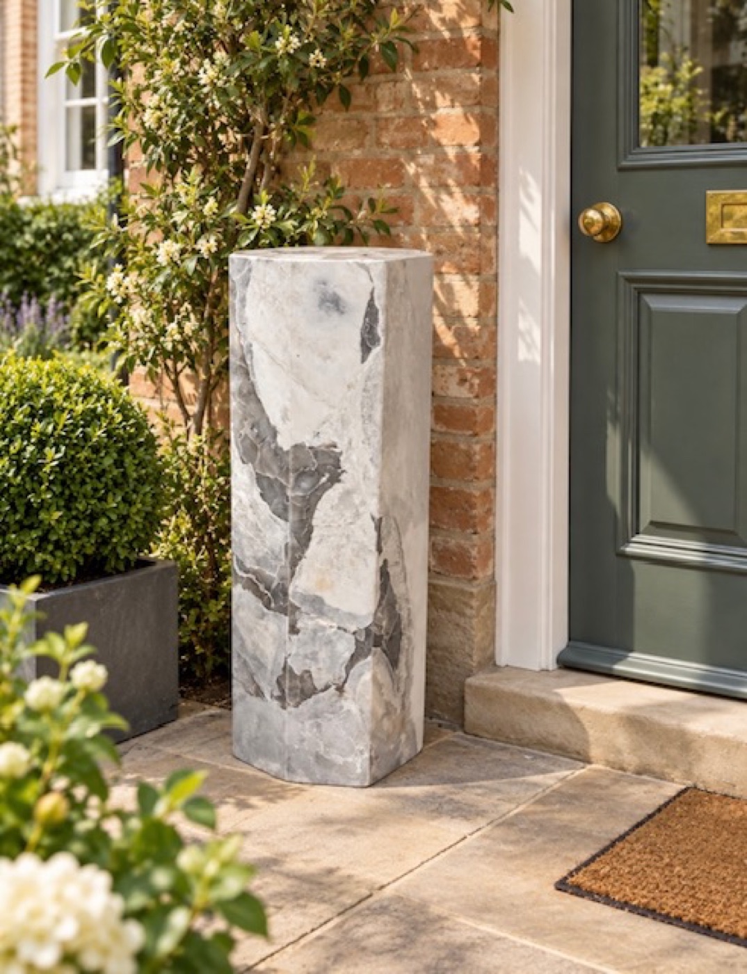 Illuminated Stone Plinth 02